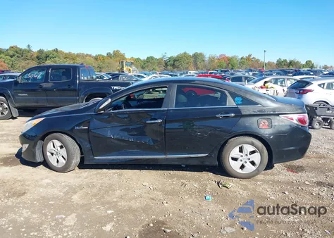 2012 Hyundai Sonata Hybrid from USA, damaged, VIN KMHEC4A49CA056468